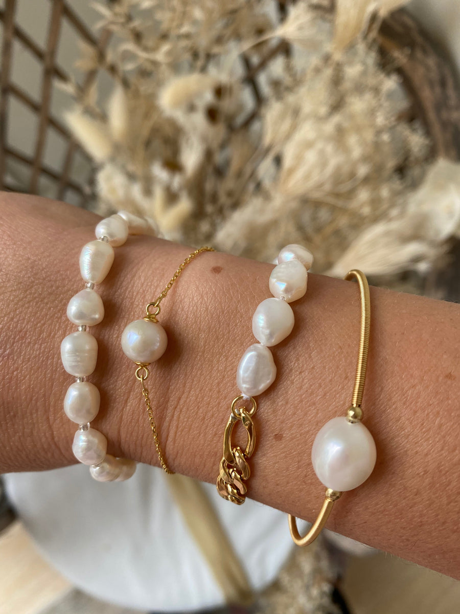 Parlor Pearl Bracelet